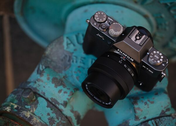 Fujifilm XC 13-33mm f/3.5-6.3 OIS có khoảng cách lấy nét tối thiểu chỉ 20cm