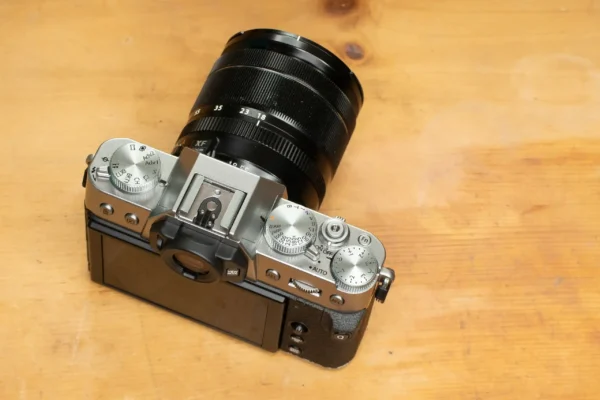 Đây có lẽ là tính năng được yêu thích nhất trên các máy ảnh Fujifilm và X-T30 II tiếp tục thừa hưởng kho tàng giả lập phim huyền thoại