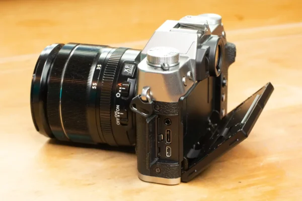 Fujifilm X-T30 II được trang bị hệ thống lấy nét lai (Hybrid AF)