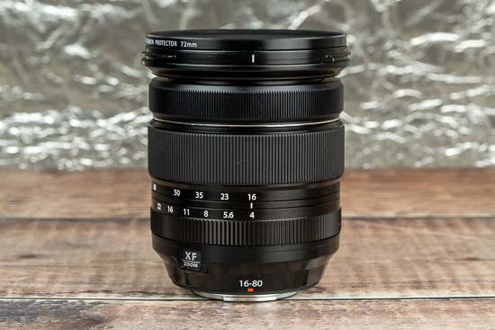 Một điểm sáng kỹ thuật khác của Fujifilm XF 16-80mm f/4 R OIS WR là hệ chống rung quang học OIS đạt 6.0 stops