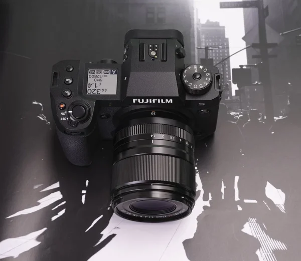 Tổng Quan Về Fujifilm X-H2S
