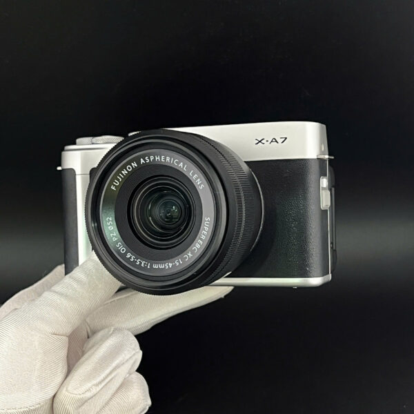 Thiết Kế Và Chất Lượng Hoàn Thiện Của Fujifilm X-A7 Cũ