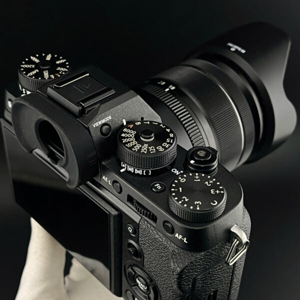 Fujifilm X-T2 sở hữu kính ngắm điện tử OLED 0.5 inch